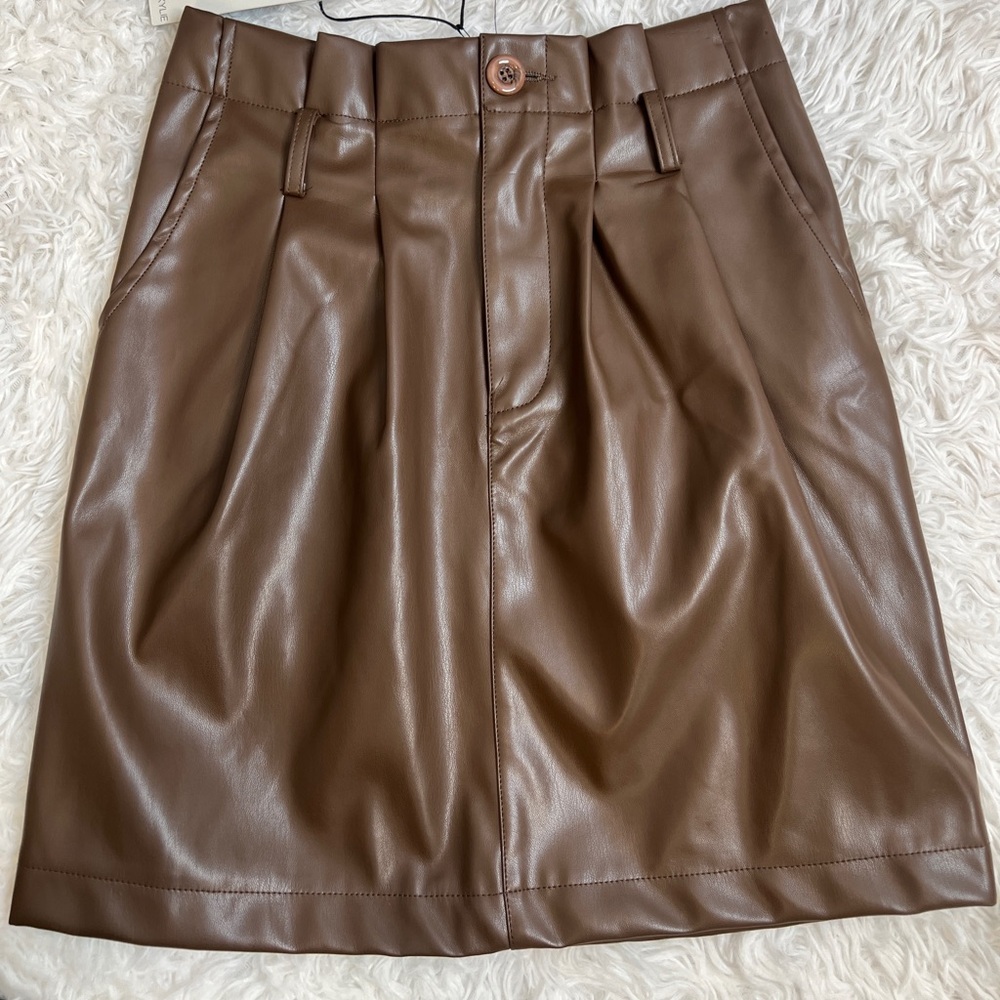Kendal & Kylie Women’s Faux Leather Skirt New
